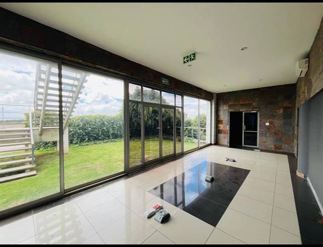 2,002M² OFFICE TO LET IN GLEN AUSTIN AH